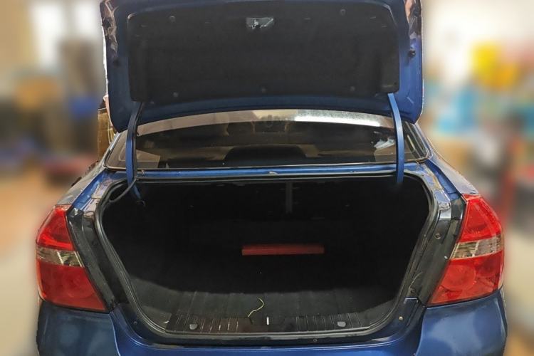 Used Chevrolet Lova 2009 1.6 SX AT Trunk