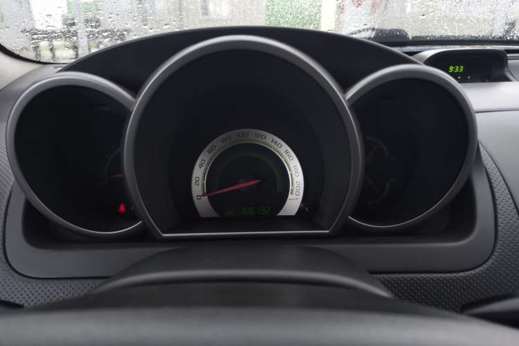 Used Chevrolet Lova 2009 1.4 SL MT Instrument Cluster