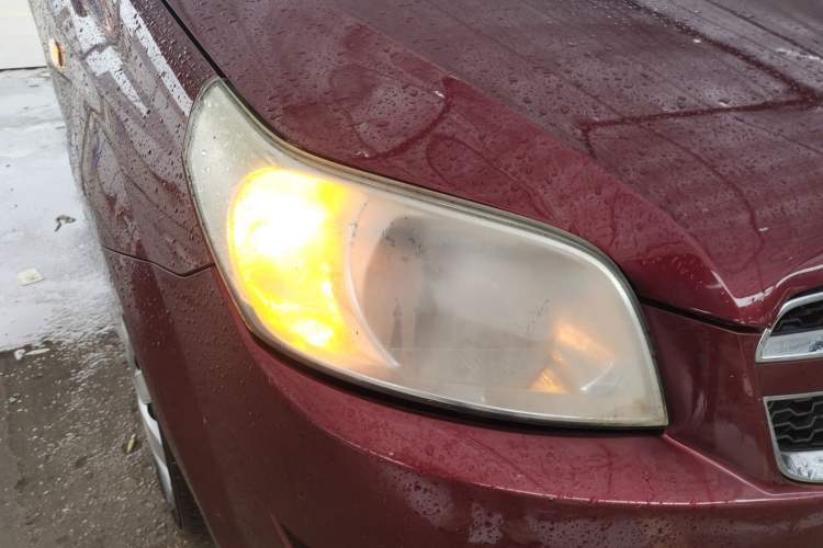 Used Chevrolet Lova 2009 1.4 SL MT Right Front Headlight