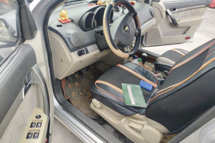 Used Chevrolet Lova 2009 1.6 SX AT Driver Seat