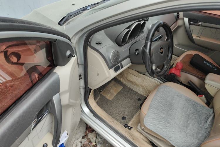 Used Chevrolet Lova 2009 1.4 SL MT Driver Seat