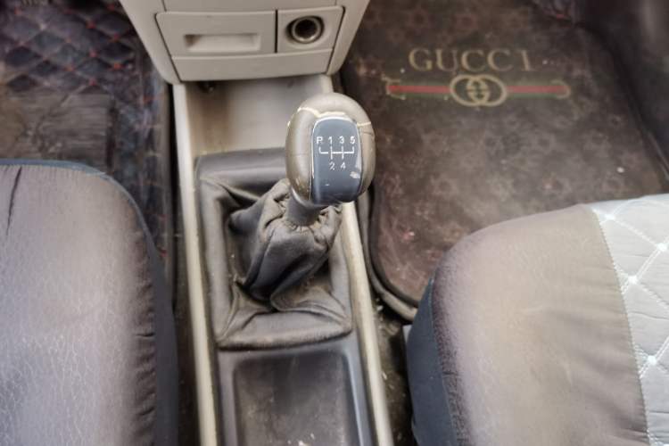 Used Chevrolet Lova 2009 1.4 SL MT Gear Lever