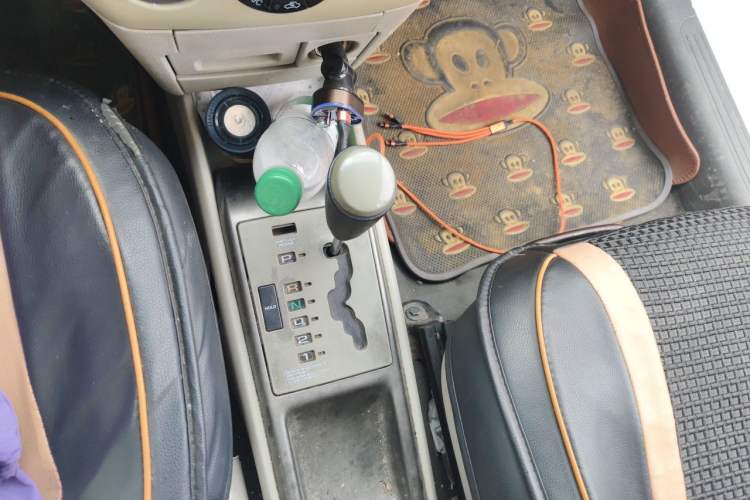 Used Chevrolet Lova 2009 1.6 SX AT Gear Lever