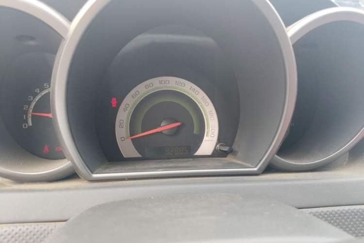 Used Chevrolet Lova 2009 1.4 SL MT Instrument Cluster