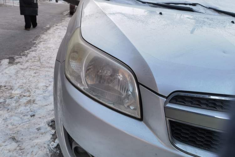 Used Chevrolet Lova 2009 1.4 SL MT Right Front Headlight