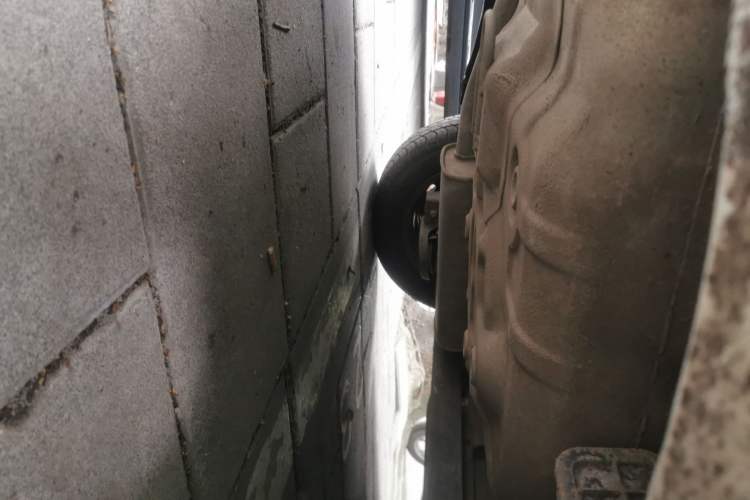 Used Chevrolet Lova 2009 1.4 SE AT Chassis Rear Left