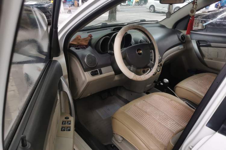 Used Chevrolet Lova 2009 1.4 SE AT Driver Seat