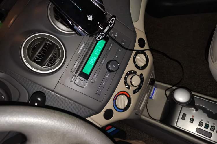 Used Chevrolet Lova 2010 1.4 AT Fashion Edition Audio And AC Panel