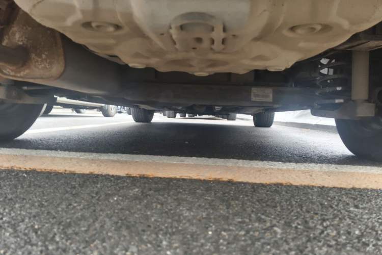 Used Chevrolet Lova 2010 1.4 MT Fengdu Version Chassis Rear