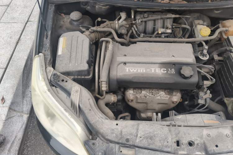 Used Chevrolet Lova 2010 1.4 MT Fengdu Version Engine Bay Right