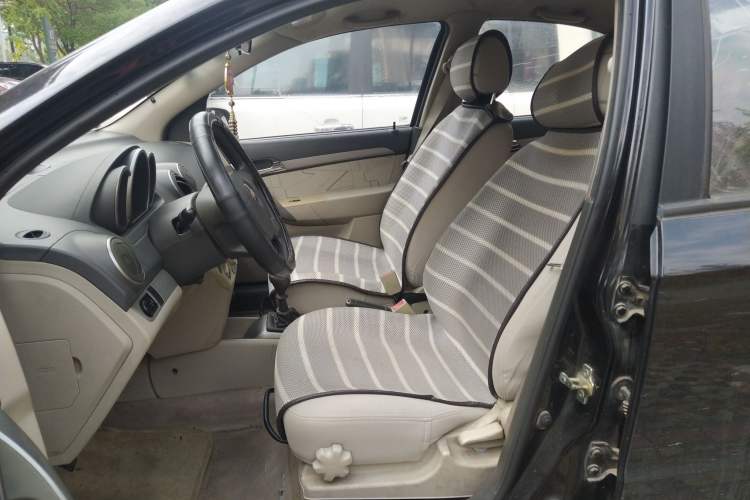 Used Chevrolet Lova 2010 1.4 MT Fengdu Version Left Front Seat