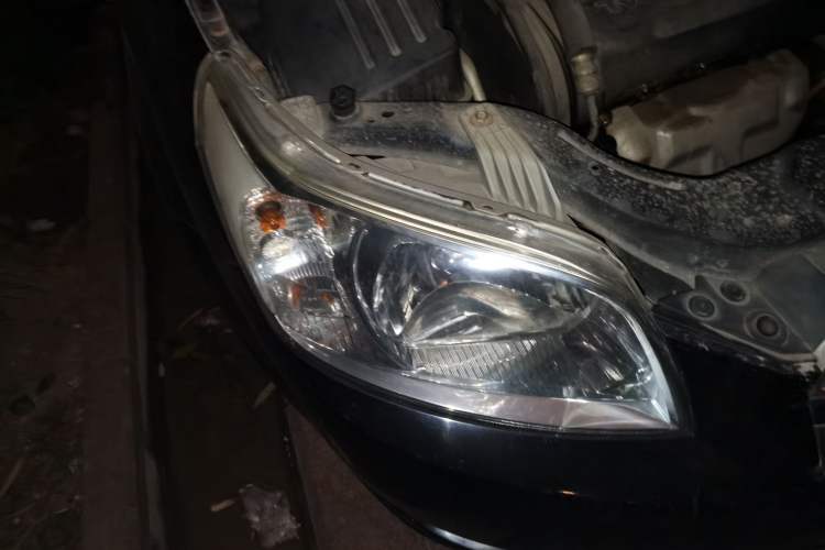 Used Chevrolet Lova 2010 1.4 AT Fashion Edition Right Front Headlight