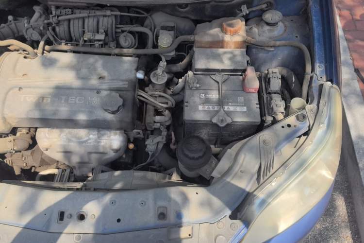 Used Chevrolet Lova 2010 1.4 AT Fashion Edition Engine Bay Left