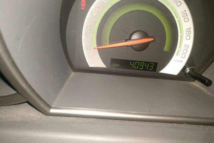 Used Chevrolet Lova 2010 1.4 MT Fengdu Version Odometer Close Up