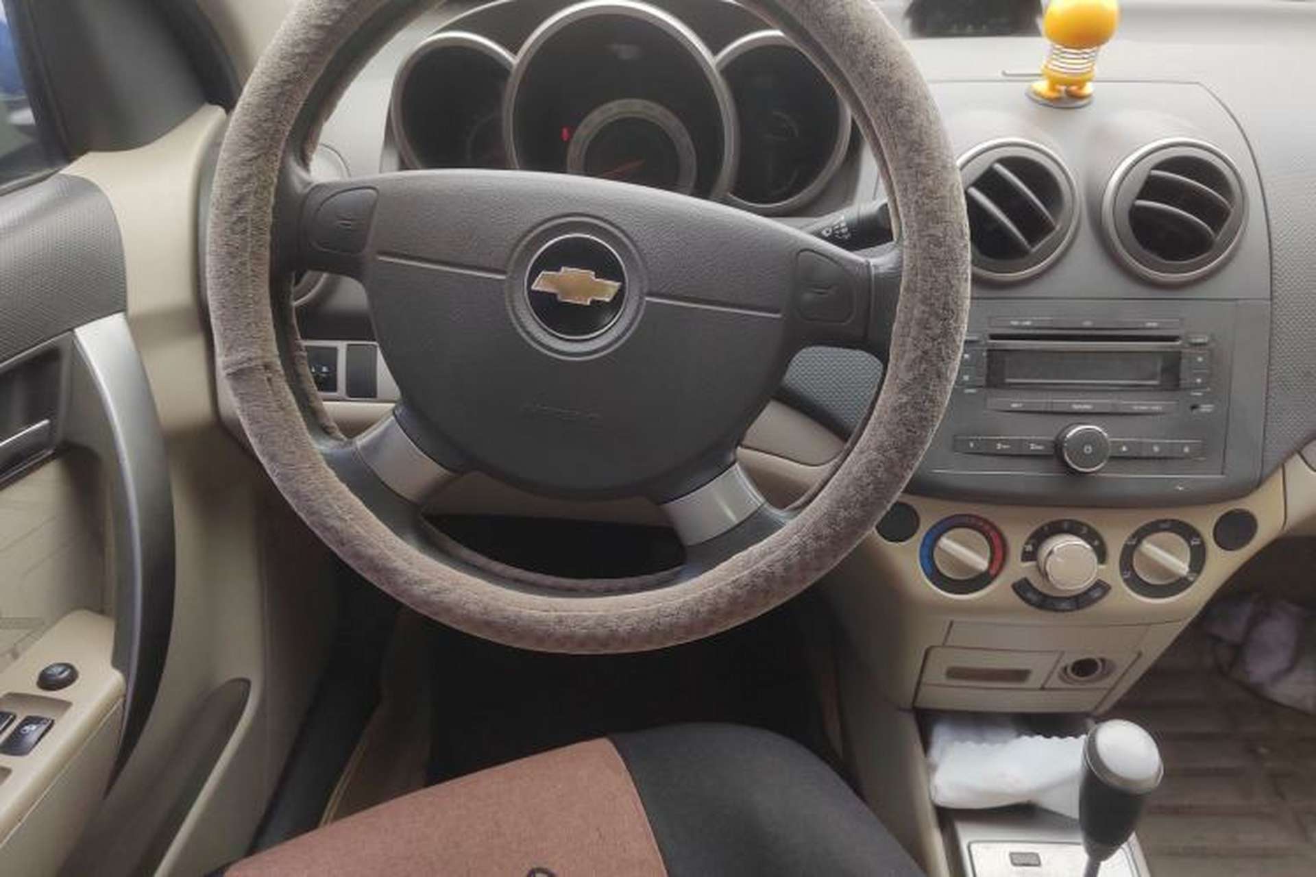 Used Chevrolet Lova 2010 1.4 AT Fashion Edition Steering Wheel