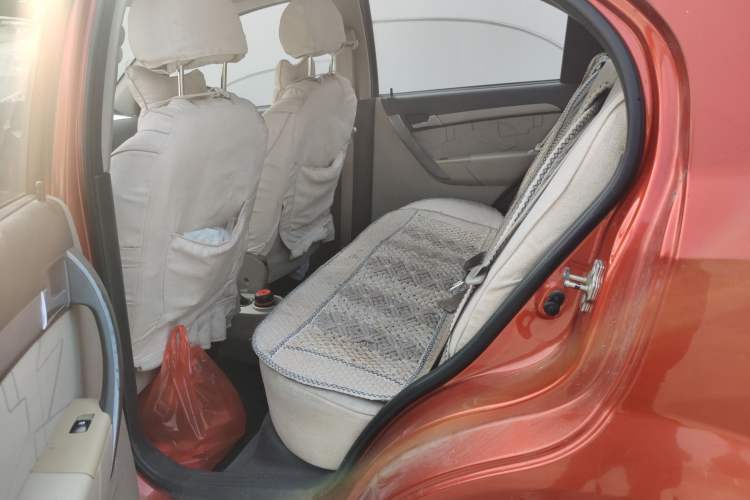 Used Chevrolet Lova 2010 1.4 MT Fengdu Version Left Rear Seat