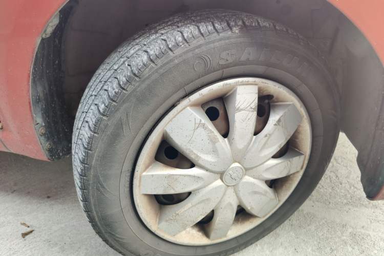 Used Chevrolet Lova 2010 1.4 MT Fengdu Version Right Front Wheel Hub