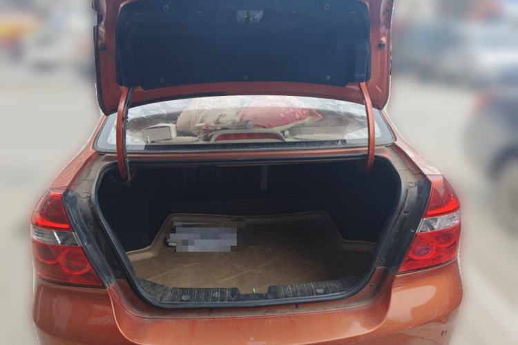 Used Chevrolet Lova 2010 1.6 AT Style Edition Trunk