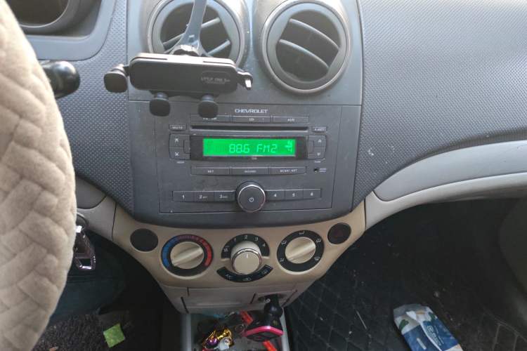 Used Chevrolet Lova 2010 1.4 MT Fengdu Version Audio And AC Panel