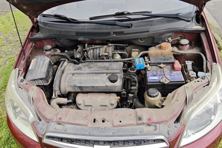 Used Chevrolet Lova 2010 1.4 MT Fengdu Version Engine Bay