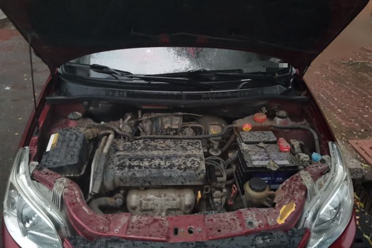 Used Chevrolet Lova 2010 1.4 AT Fashion Edition Engine Bay