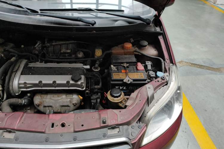 Used Chevrolet Lova 2010 1.4 AT Fashion Edition Engine Bay Left
