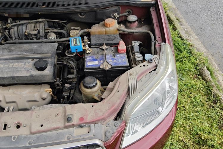 Used Chevrolet Lova 2010 1.4 MT Fengdu Version Engine Bay Left