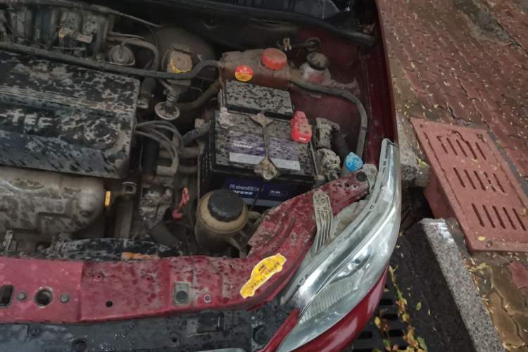 Used Chevrolet Lova 2010 1.4 AT Fashion Edition Engine Bay Left