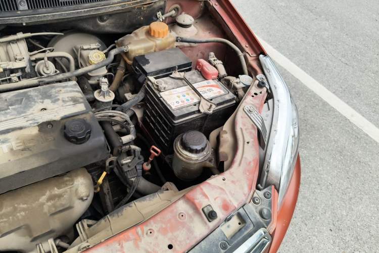 Used Chevrolet Lova 2010 1.4 AT Fashion Edition Engine Bay Left