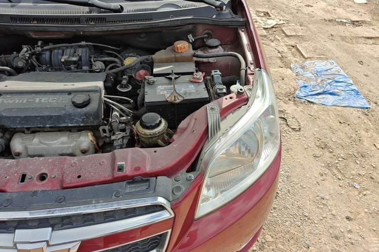Used Chevrolet Lova 2010 1.4 AT Fashion Edition Engine Bay Left