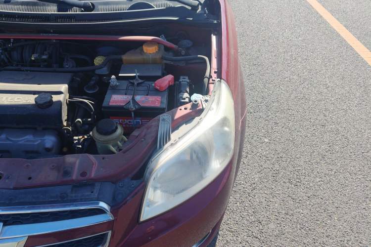 Used Chevrolet Lova 2010 1.4 MT Fengdu Version Engine Bay Left