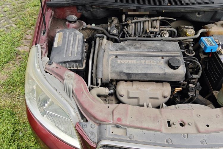Used Chevrolet Lova 2010 1.4 MT Fengdu Version Engine Bay Right