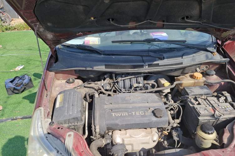 Used Chevrolet Lova 2010 1.4 MT Fengdu Version Engine Bay Right