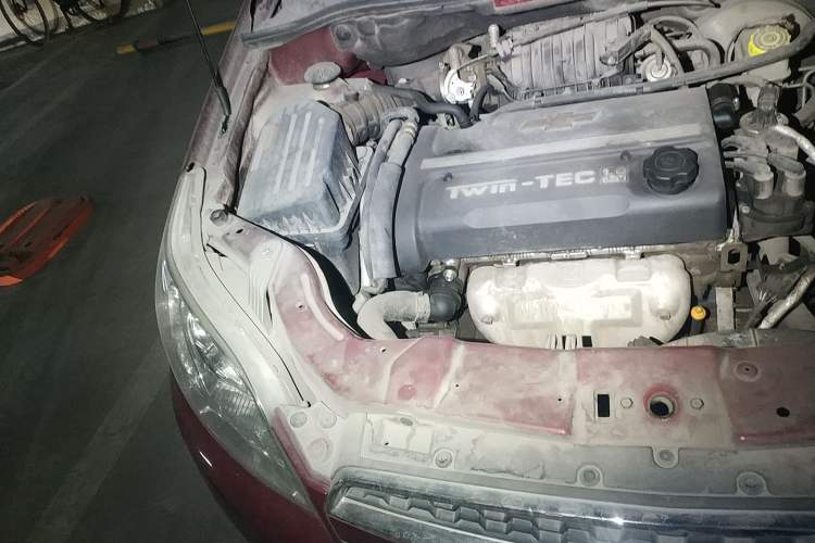 Used Chevrolet Lova 2010 1.6 AT Style Edition Engine Bay Right