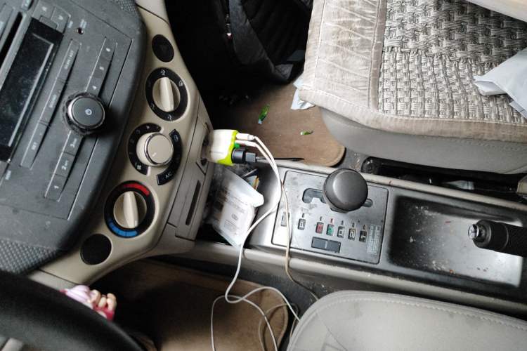 Used Chevrolet Lova 2010 1.4 AT Fashion Edition Gear Lever