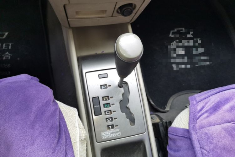 Used Chevrolet Lova 2010 1.4 AT Fashion Edition Gear Lever