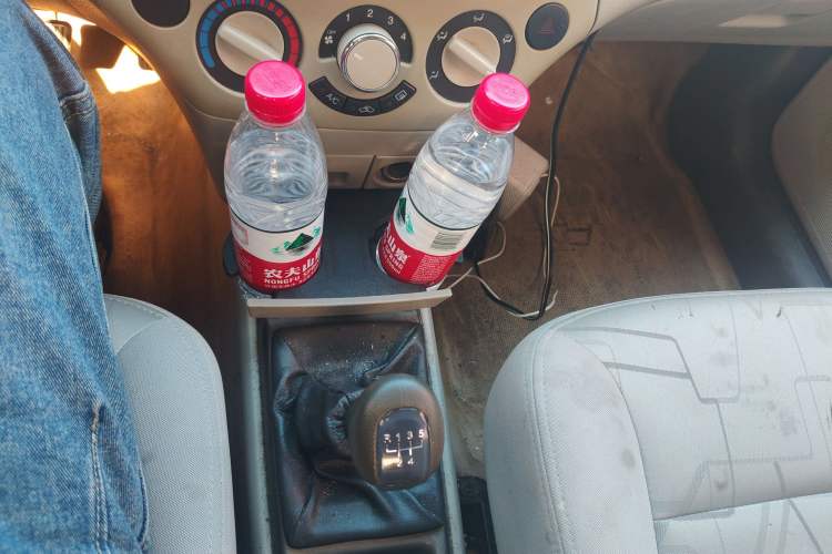 Used Chevrolet Lova 2010 1.4 MT Fengdu Version Gear Lever