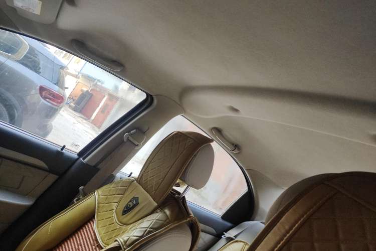 Used Chevrolet Lova 2010 1.4 AT Fashion Edition Headliner