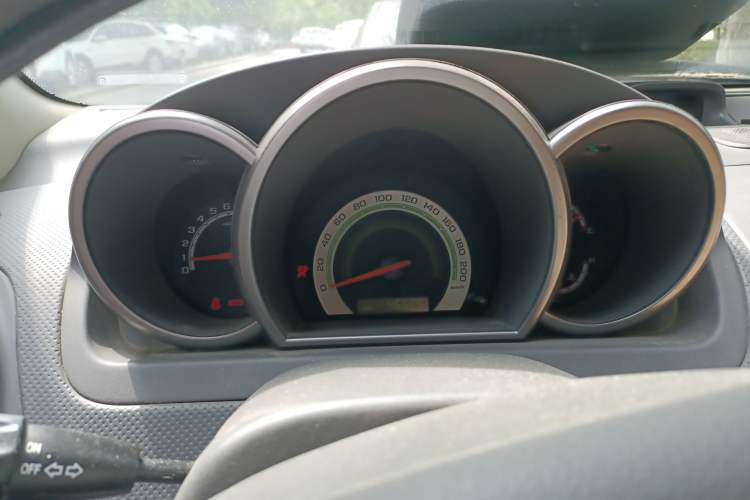Used Chevrolet Lova 2010 1.4 AT Fashion Edition Instrument Cluster