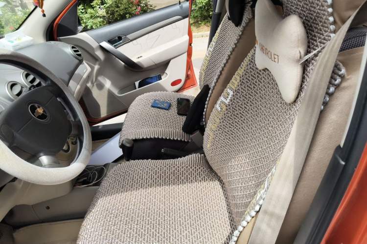 Used Chevrolet Lova 2010 1.4 AT Fashion Edition Left Front Seat