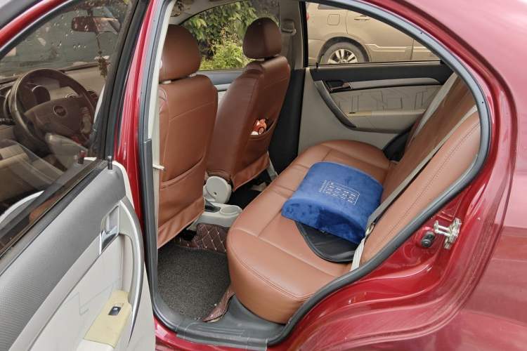 Used Chevrolet Lova 2010 1.4 MT Fengdu Version Left Rear Seat