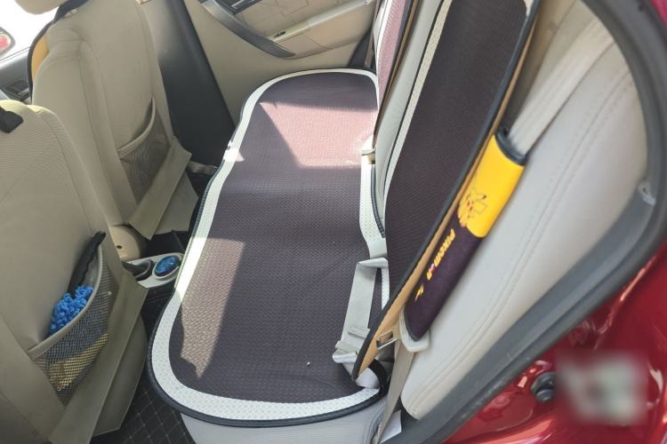 Used Chevrolet Lova 2010 1.6MT Dynamic Edition Left Rear Seat