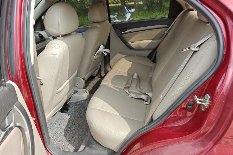 Used Chevrolet Lova 2010 1.4 AT Fashion Edition Left Rear Seat