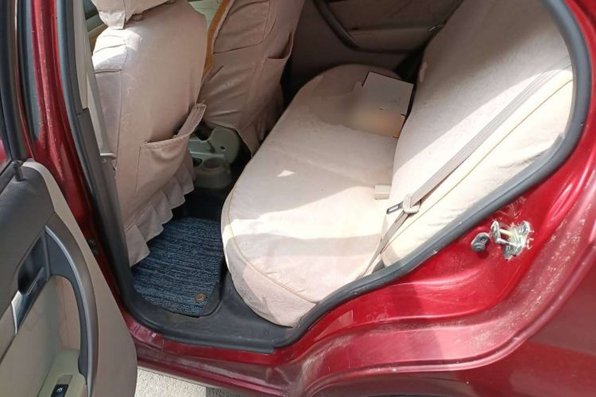 Used Chevrolet Lova 2010 1.4 AT Fashion Edition Left Rear Seat