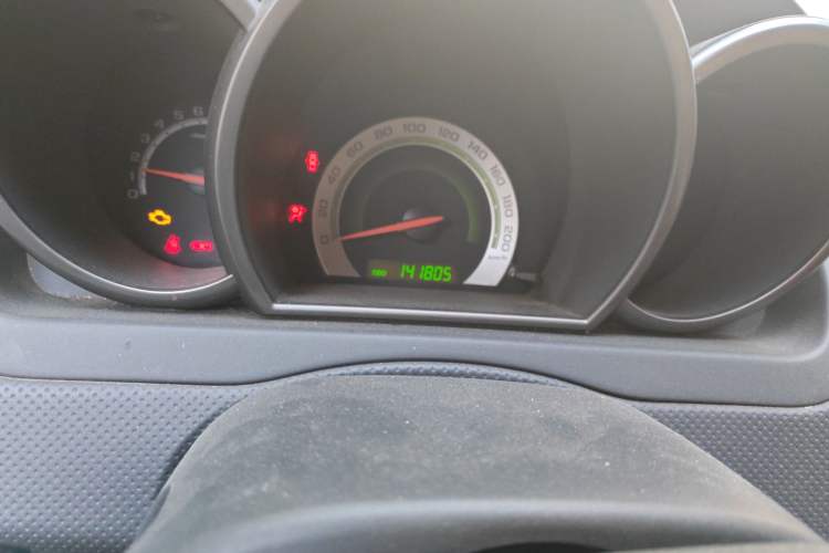 Used Chevrolet Lova 2010 1.4 MT Fengdu Version Odometer Close Up