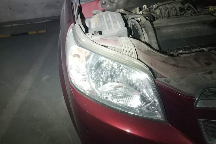 Used Chevrolet Lova 2010 1.6 AT Style Edition Right Front Headlight