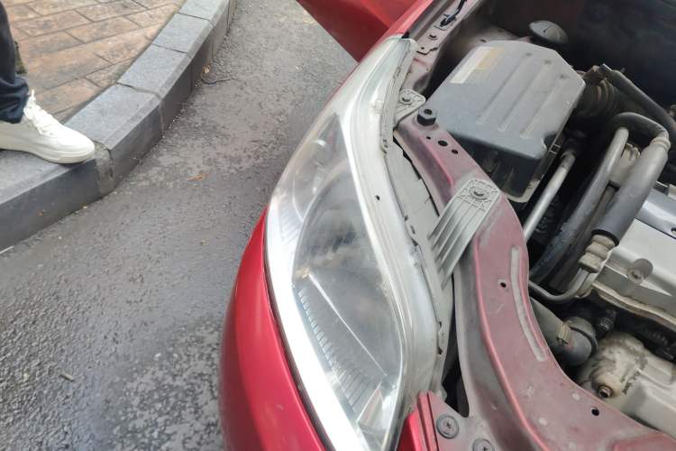 Used Chevrolet Lova 2010 1.4 AT Fashion Edition Right Front Headlight
