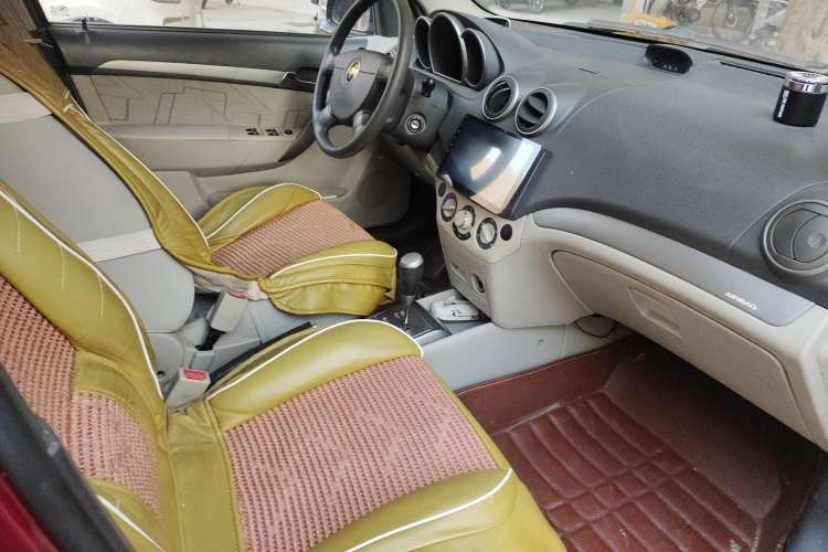 Used Chevrolet Lova 2010 1.4 AT Fashion Edition Right Front Seat