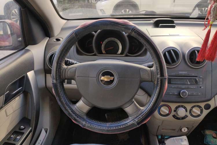 Used Chevrolet Lova 2010 1.4 AT Fashion Edition Steering Wheel