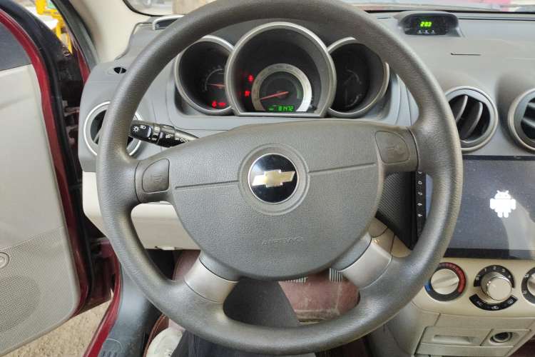 Used Chevrolet Lova 2010 1.4 AT Fashion Edition Steering Wheel